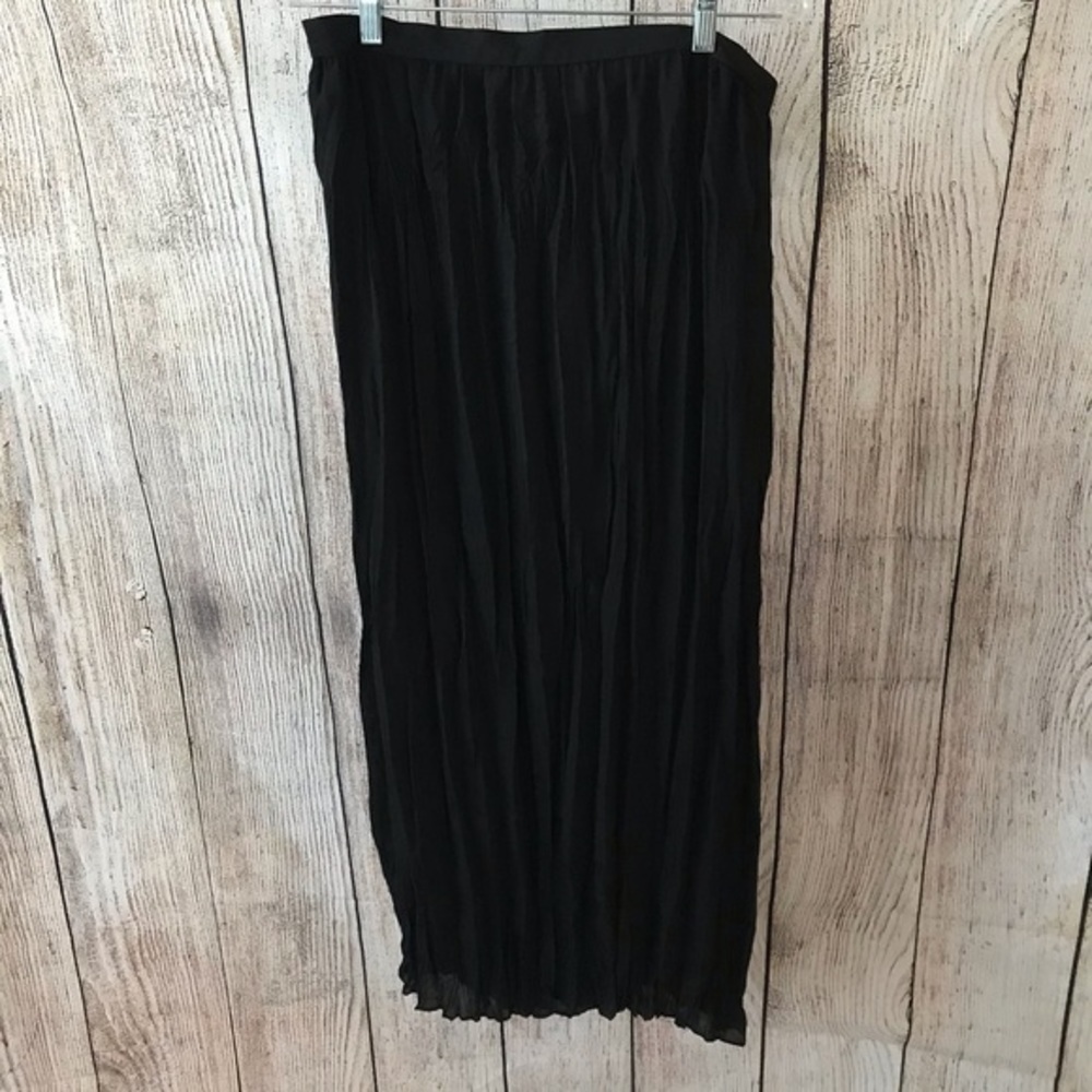 Beautiful Summer Cynthia Steffe long black skirt‎